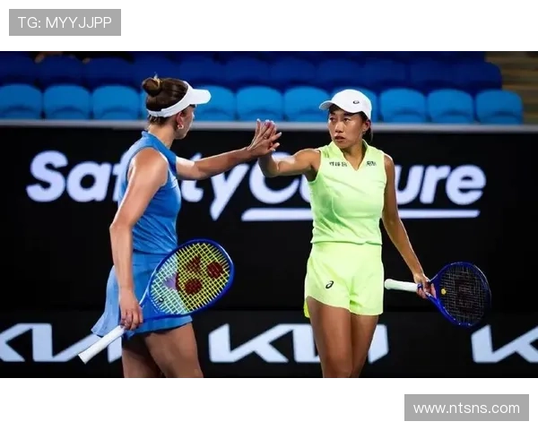 十年泪崩登顶张帅澳网女双夺冠