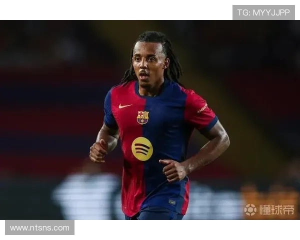 出场215次,德容跻身巴萨队史荷兰球员出场数前五 出场215次,德容跻身巴萨队史荷兰球员出场数前五